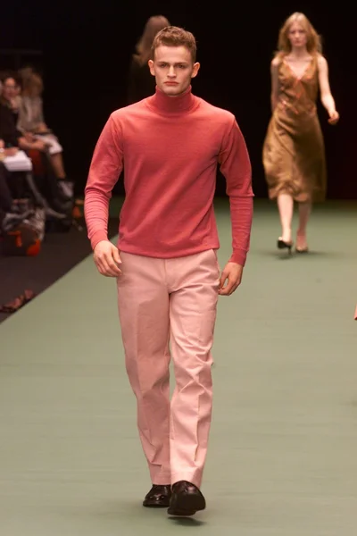 Look 5